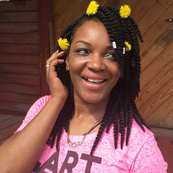 Meet your Posher, Alidi - Picture 1 of 2